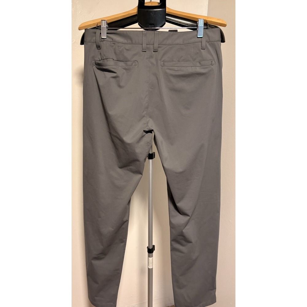 Rhone Men's Commuter Pants 33 Gray Straight Flat Front Stretch Zip Pocket - Picture 7 of 9